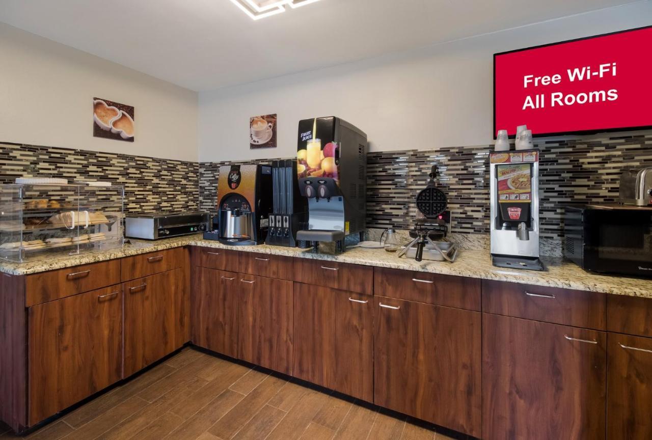 Red Roof Inn & Suites Jackson, Tn Zewnętrze zdjęcie