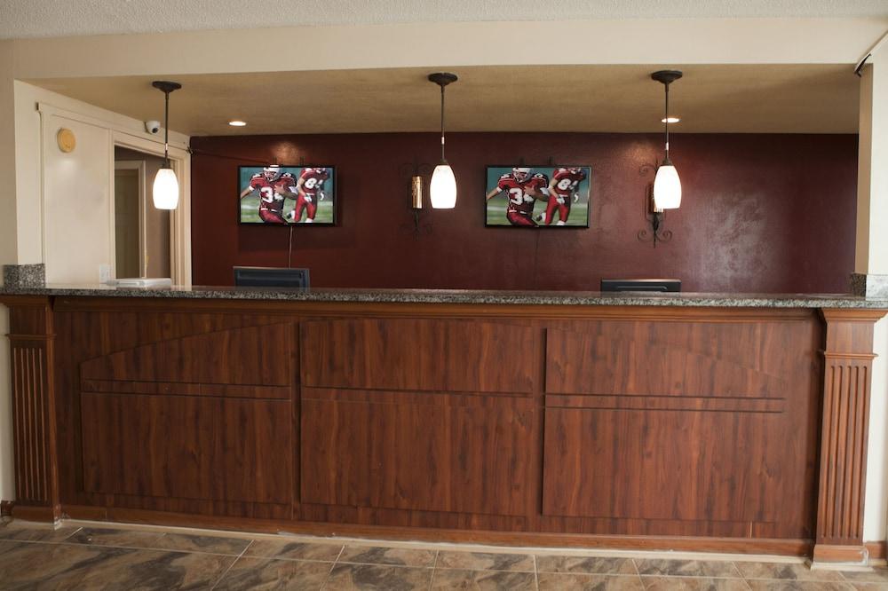Red Roof Inn & Suites Jackson, Tn Zewnętrze zdjęcie
